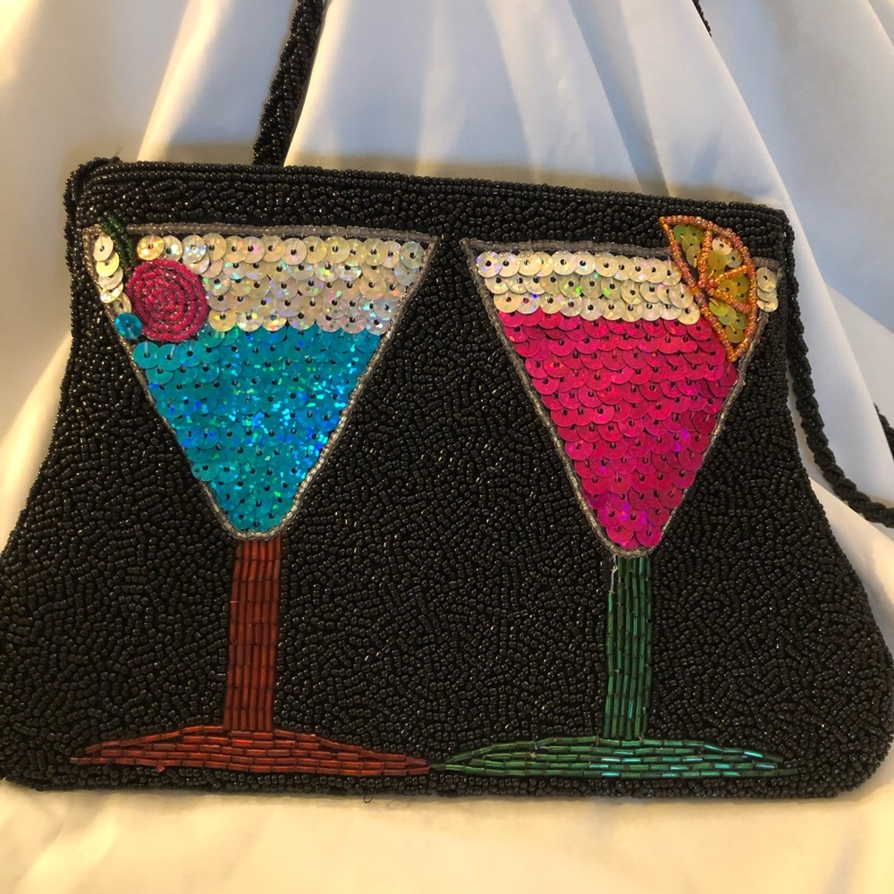 Maui by design gorgeous sequin and beaded bag